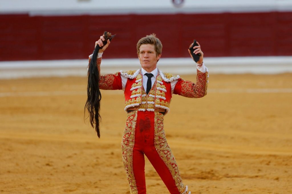 Borja Jiménez llega lanzado a Madrid: 19 orejas y dos rabos antes de su gran reto en solitario en Las Ventas