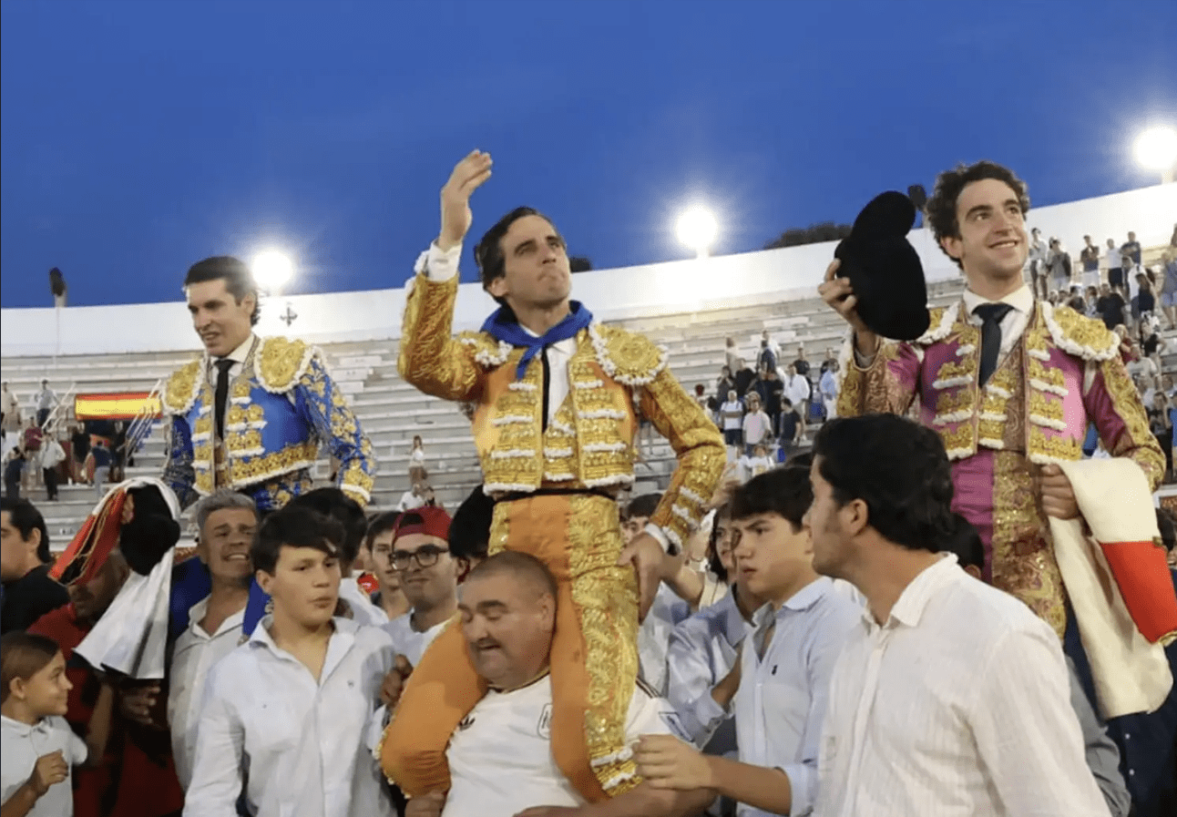 Víctor Hernández, Talavante y Juan Ortega abren la Puerta Grande en una tarde de toreo caro en Torrejón