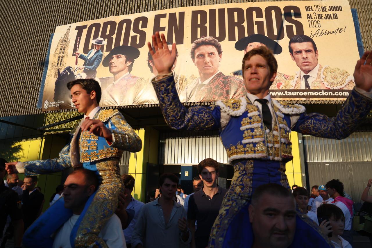 Tres orejas para Borja Jiménez y gran presentación de Marco Pérez en Burgos