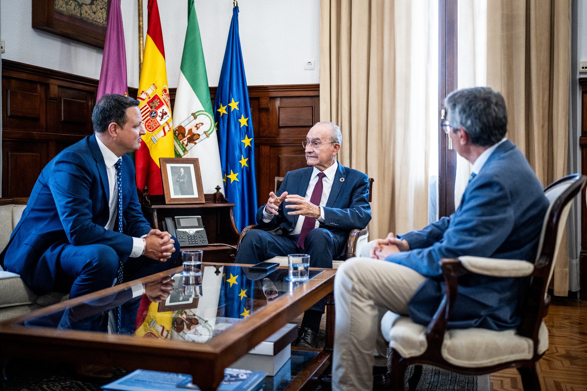 Alberto García presenta al Ayuntamiento de Málaga el nuevo proyecto de Tauroemoción para La Malagueta