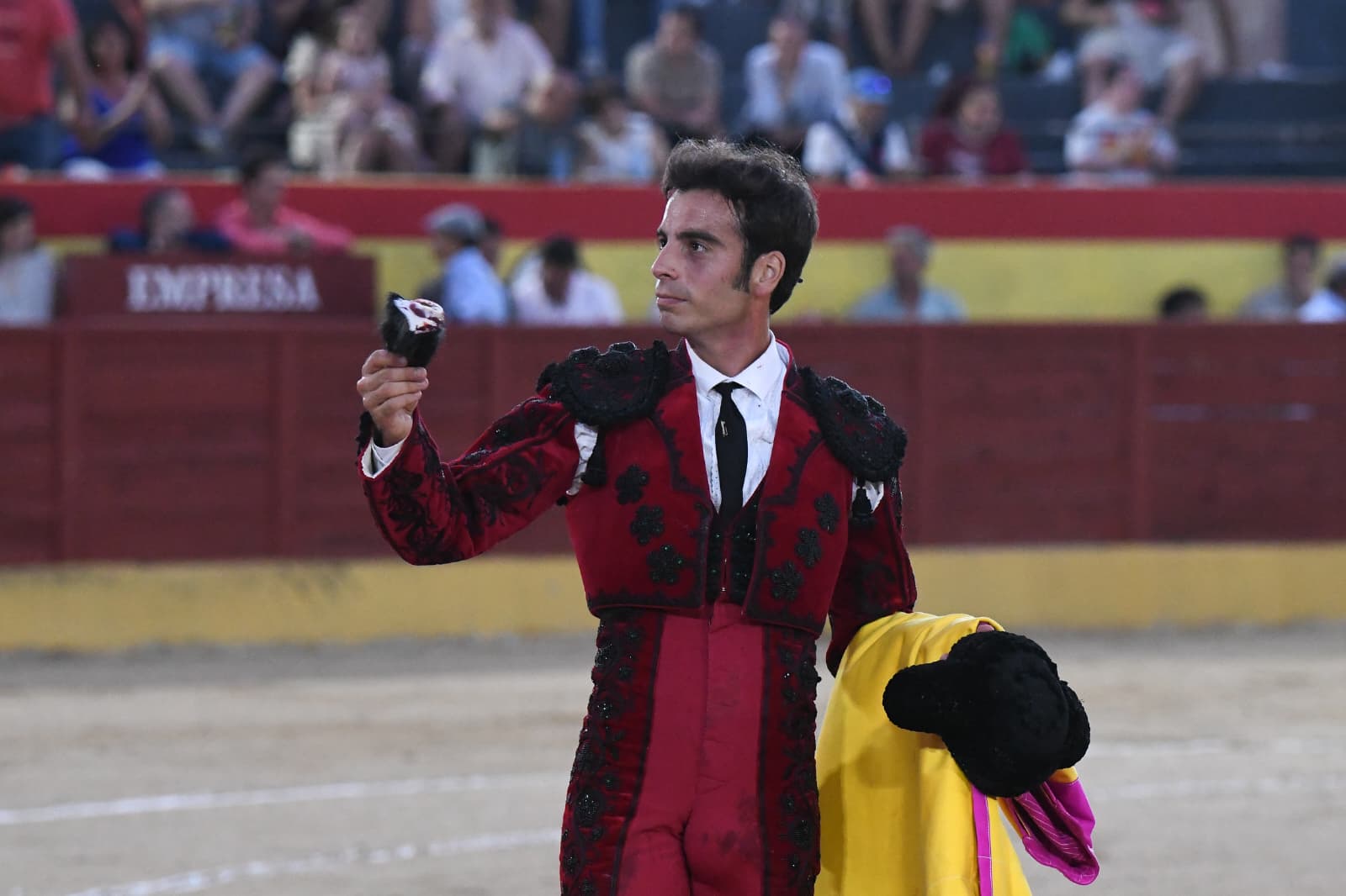 Alejandro Marcos corta la única oreja en una competida semifinal de la Copa Chenel en Valdetorres