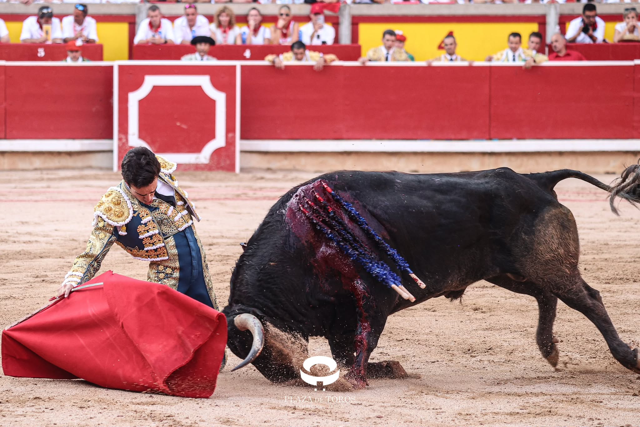 Un gran ‘Castigado’ de Jandilla eleva a Tomás Rufo hacia una tarde cumbre de cuatro orejas en Pamplona