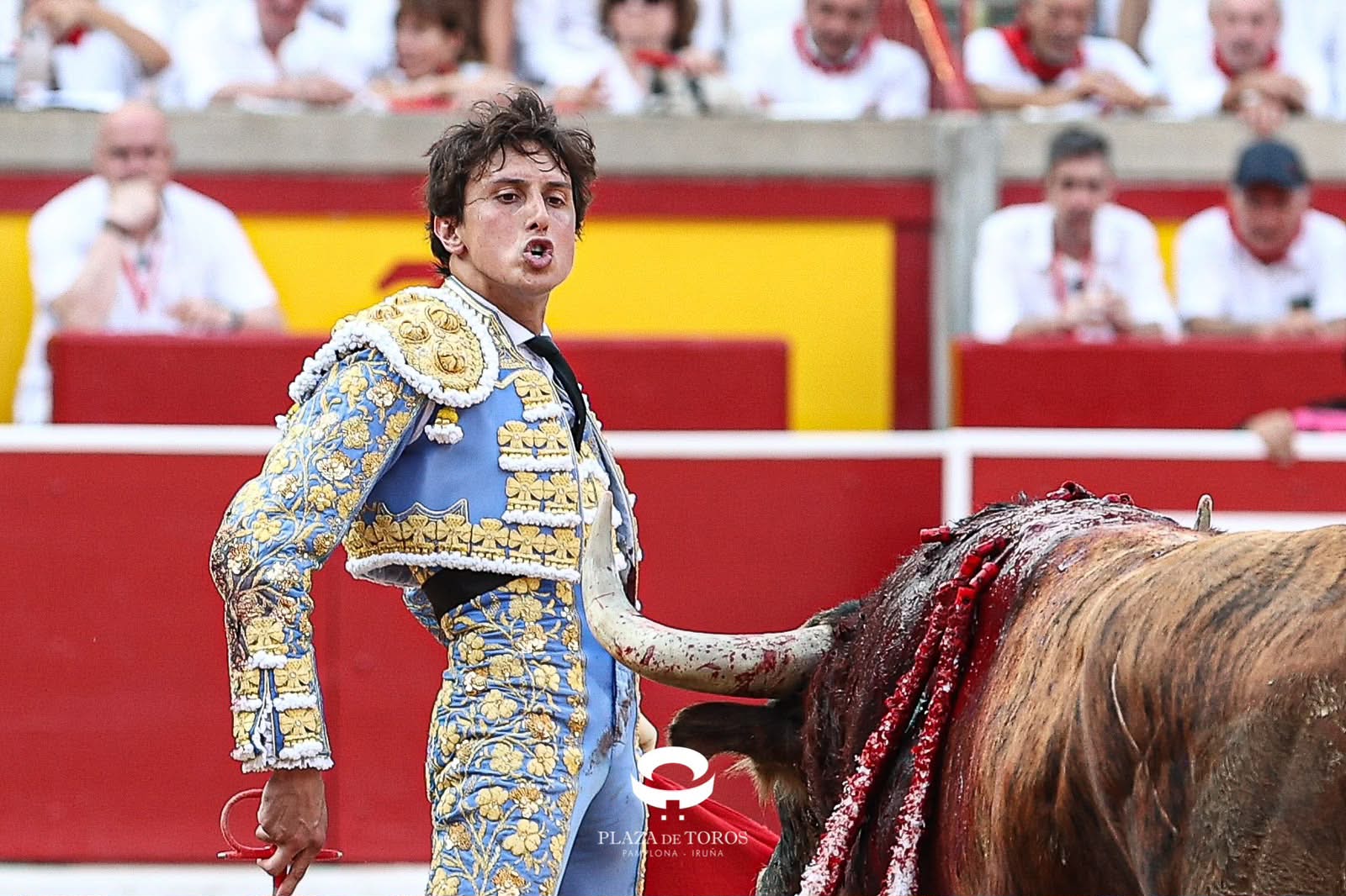 Roca Rey se estrella con un quinto desrazado y sin opciones