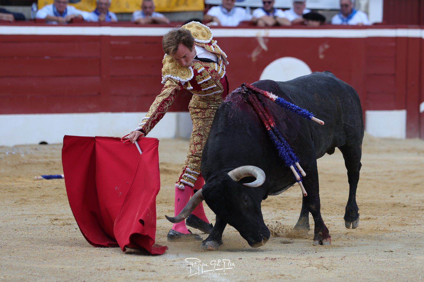 Román deja lo más templado en una seria y áspera tarde de Victorino en Mont-de-Marsan