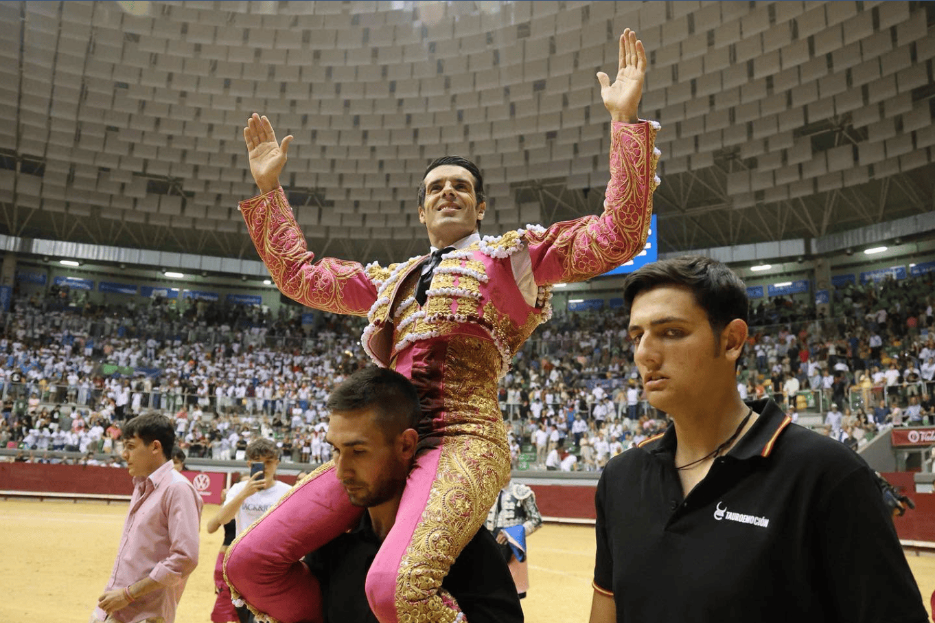 Emilio de Justo, gran triunfador de los VIII Premios Rafael Pedrosa de Burgos