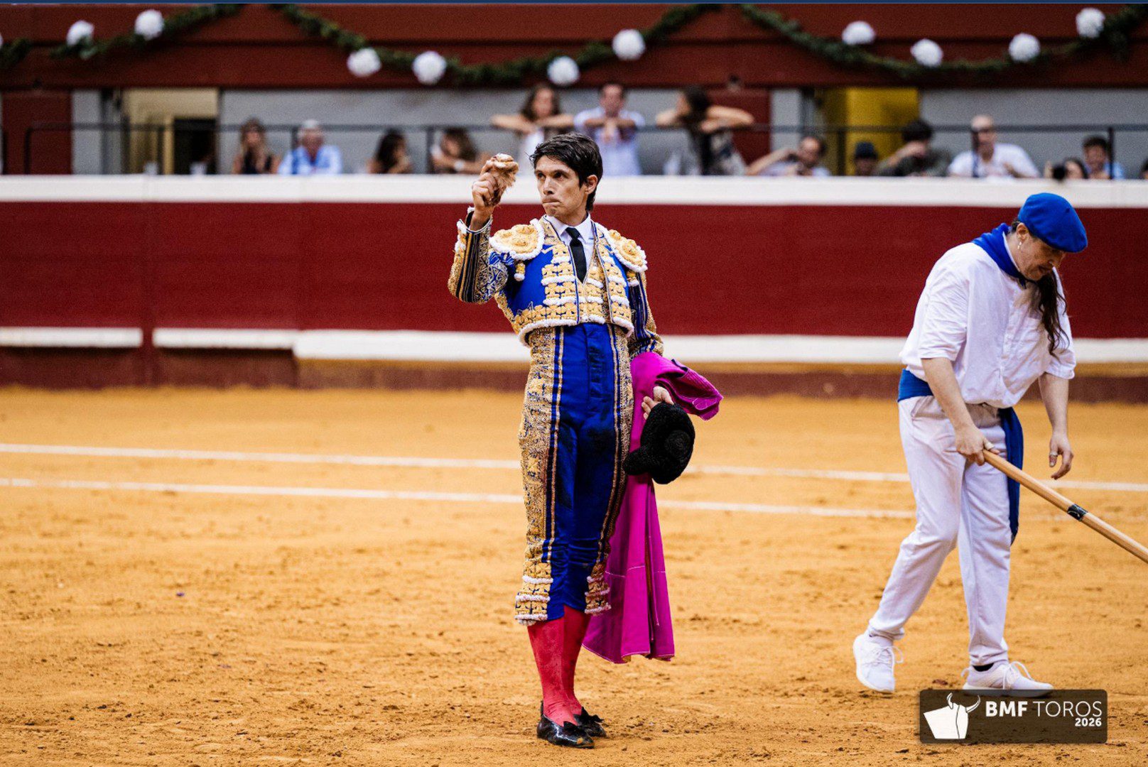 Castella encuentra el único premio en una tarde de fondo y poca rotundidad en San Sebastián