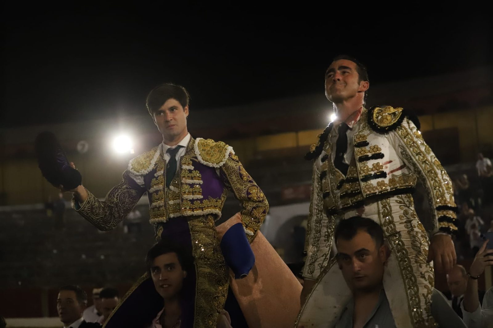 Jaén encuentra torero: Pedro Gallego corta tres orejas en su alternativa en Baeza
