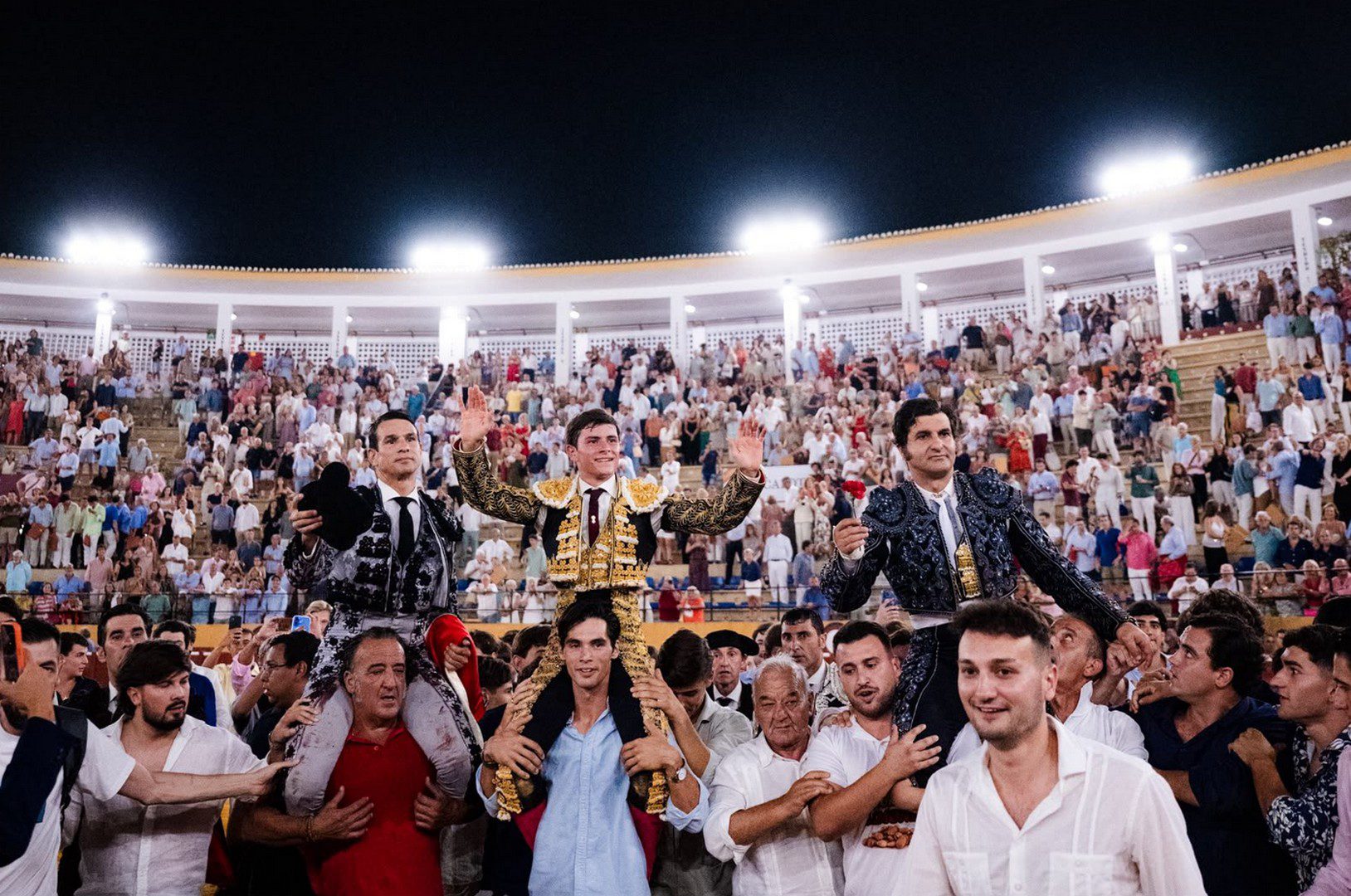 Aarón Palacio ilumina Marbella y sale reforzado junto a Manzanares y Morante