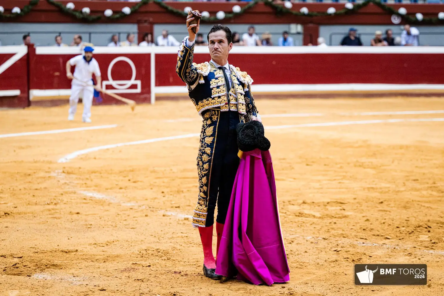 Daniel Luque sustituye a Morante en San Sebastián tras abrir la feria por la Puerta Grande
