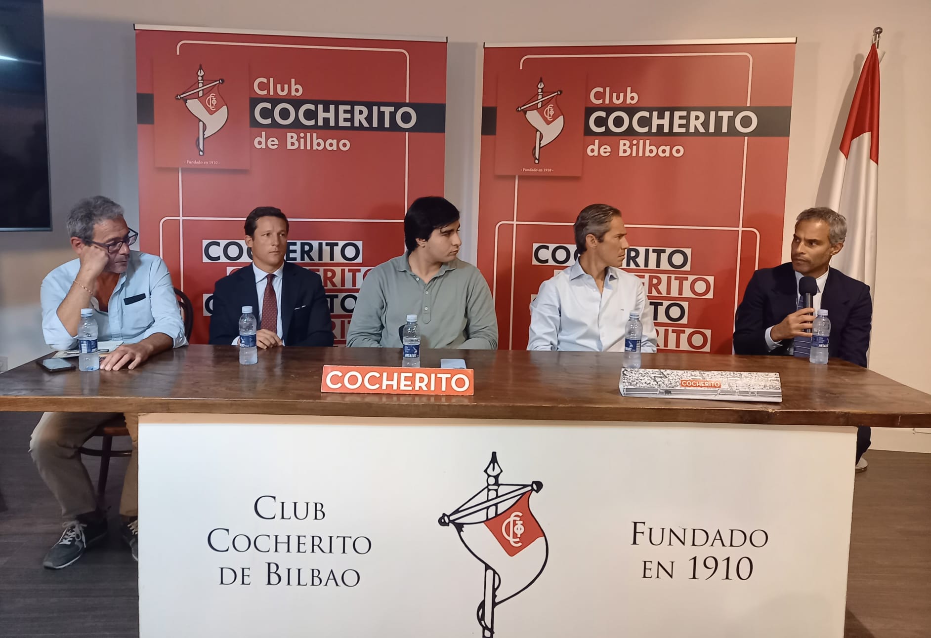 Pepe Martínez Conradi analiza en el Club Cocherito la corrida de La Quinta en Bilbao