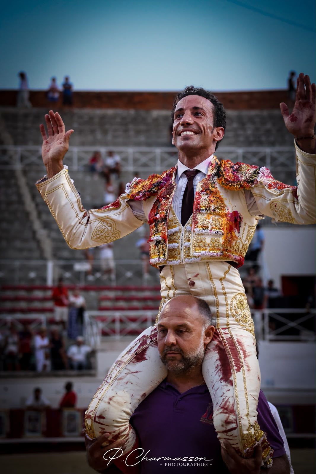 Castella profetiza en Béziers y David de Miranda pone el valor