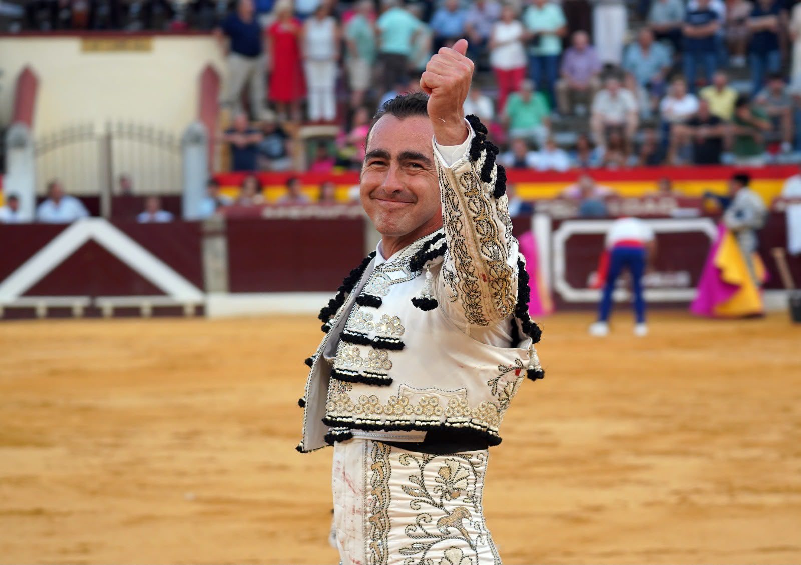 El Fandi sustituye a Manuel Escribano este lunes en Sabiote