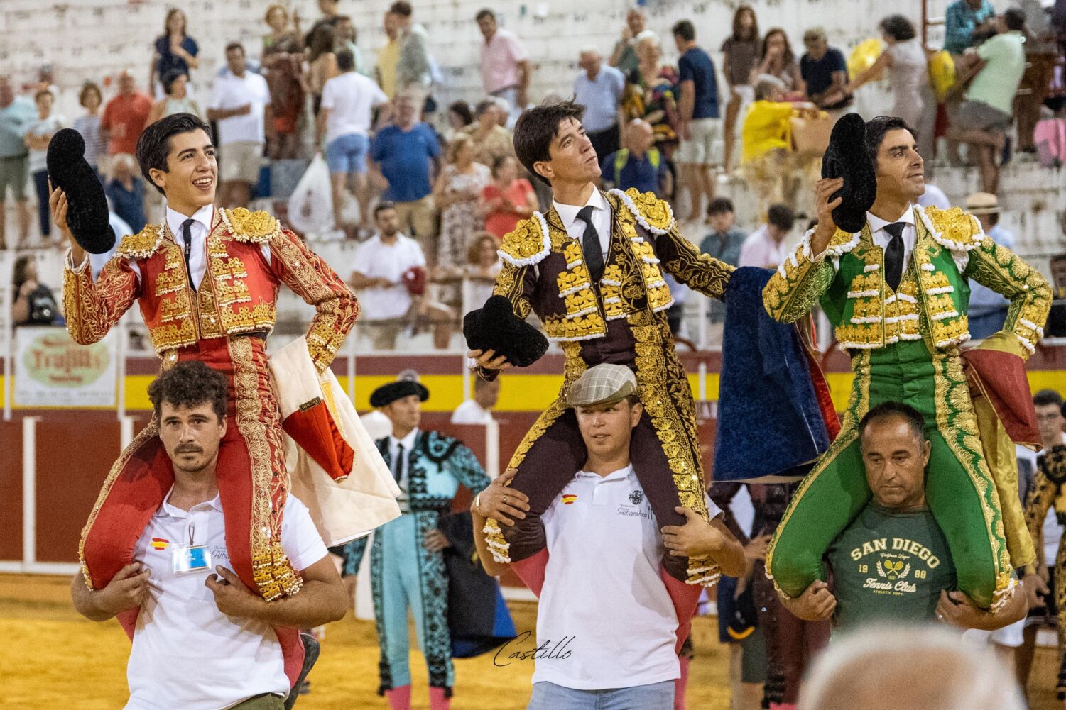 Tomelloso y Santa Olalla del Cala dejan una jornada de puertas grandes con Esaú Fernández, Ferrera y El Fandi