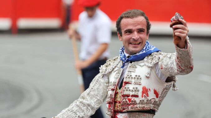 Damián Castaño vuelve a Bilbao con Dolores Aguirre y una cuadrilla de garantías
