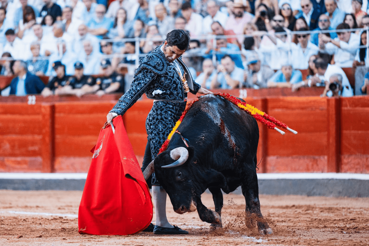 Morante deja el toreo de la feria y Julio Norte corta una oreja en Salamanca