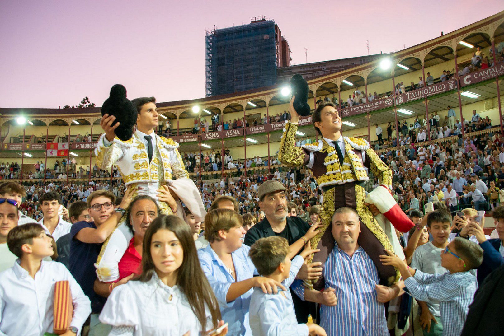 Roca Rey y Manuel Diosleguarde: duelo de gallos en Valladolid