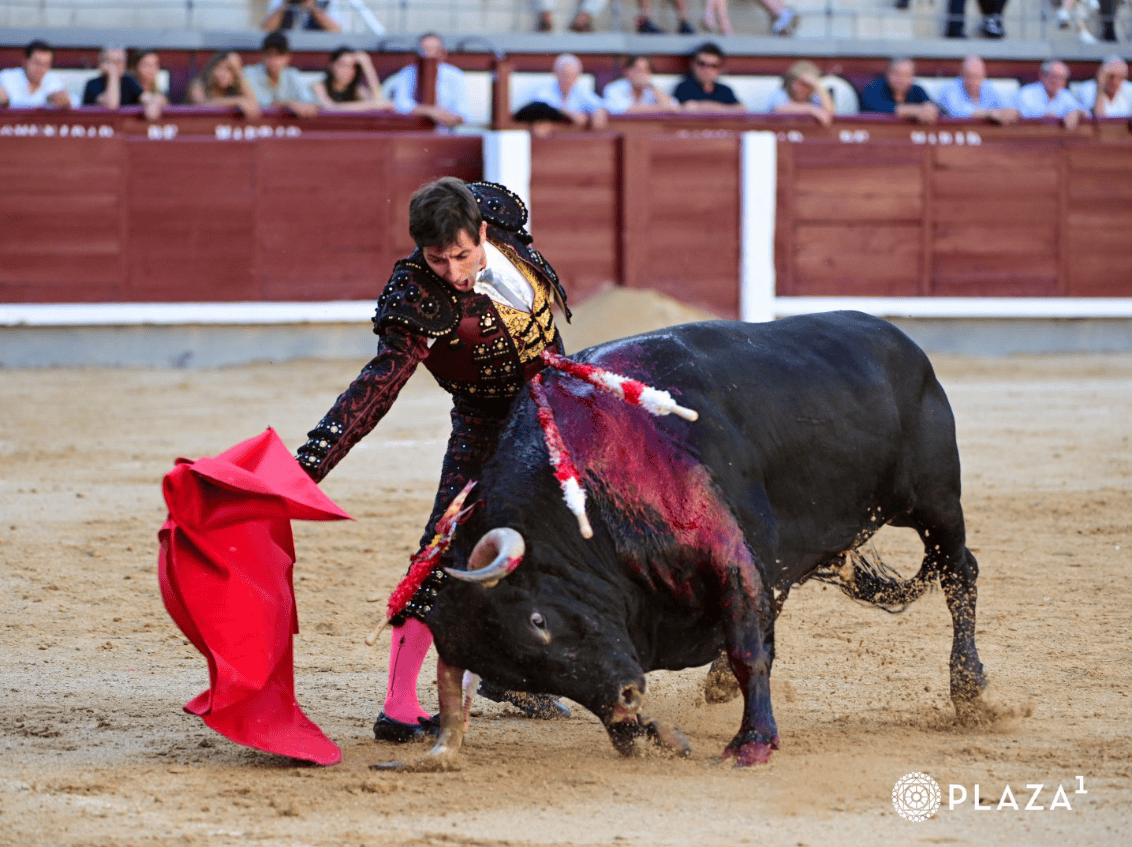 Alberto Lamelas destaca tirando de valor y oficio ante una exigente tarde