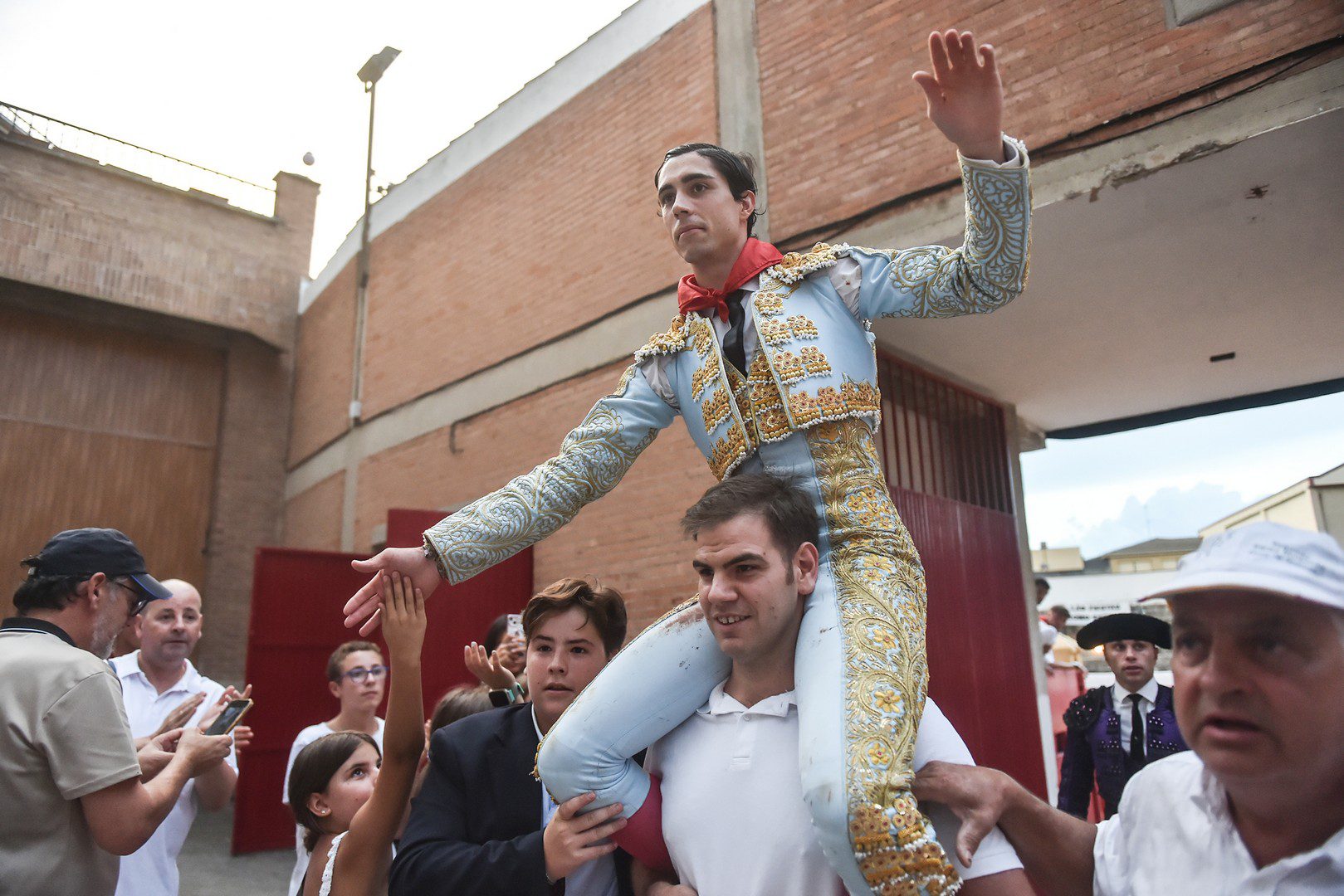 Peralta, Villamayor de Santiago y Seissan destacan con El Mene, Julio Romero y Mario Vilau