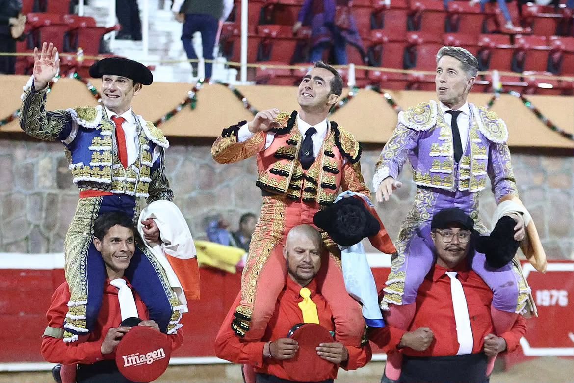 Los ‘Banderilleros de Oro’ conquistan Zacatecas con una salida a hombros conjunta