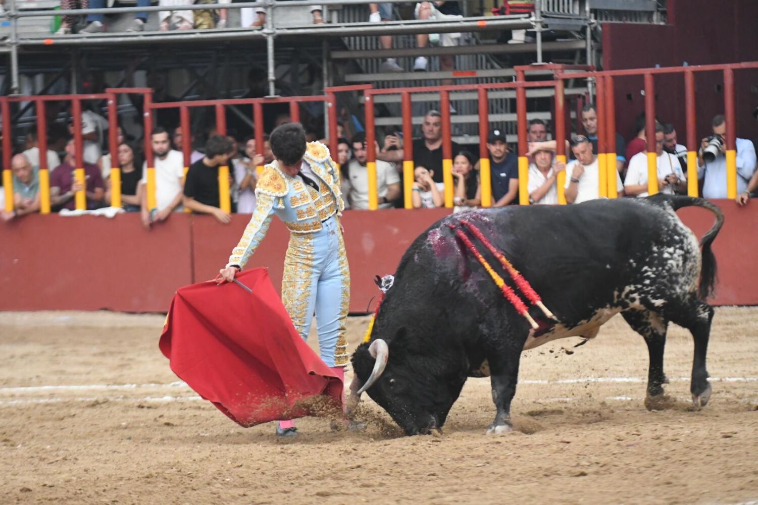 Las espadas se llevan la tarde ante una seria novillada de Concha y Sierra en Arganda