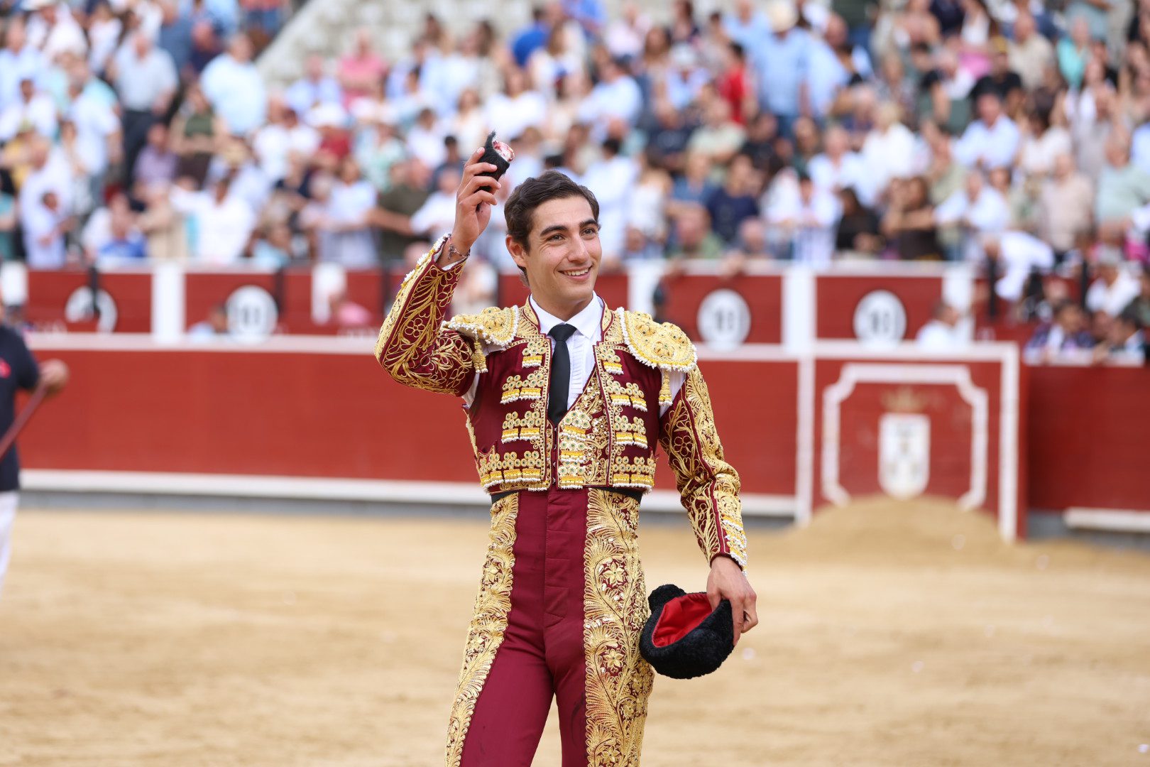 Nacho Torrejón corta la primera oreja de la Feria con el segundo