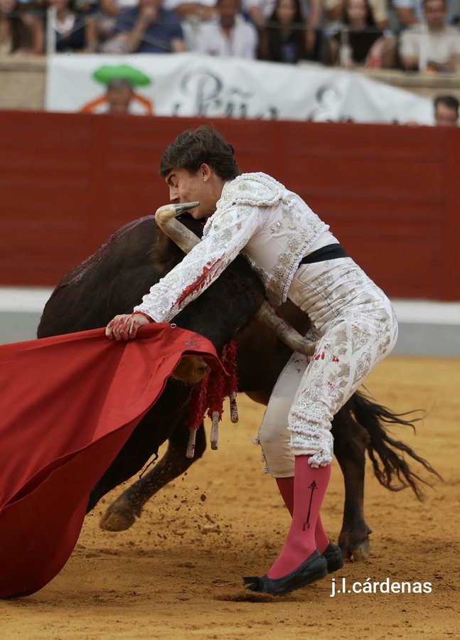 Manuel Quintana sufre una cornada interna de 15 centímetros en Villaseca de la Sagra