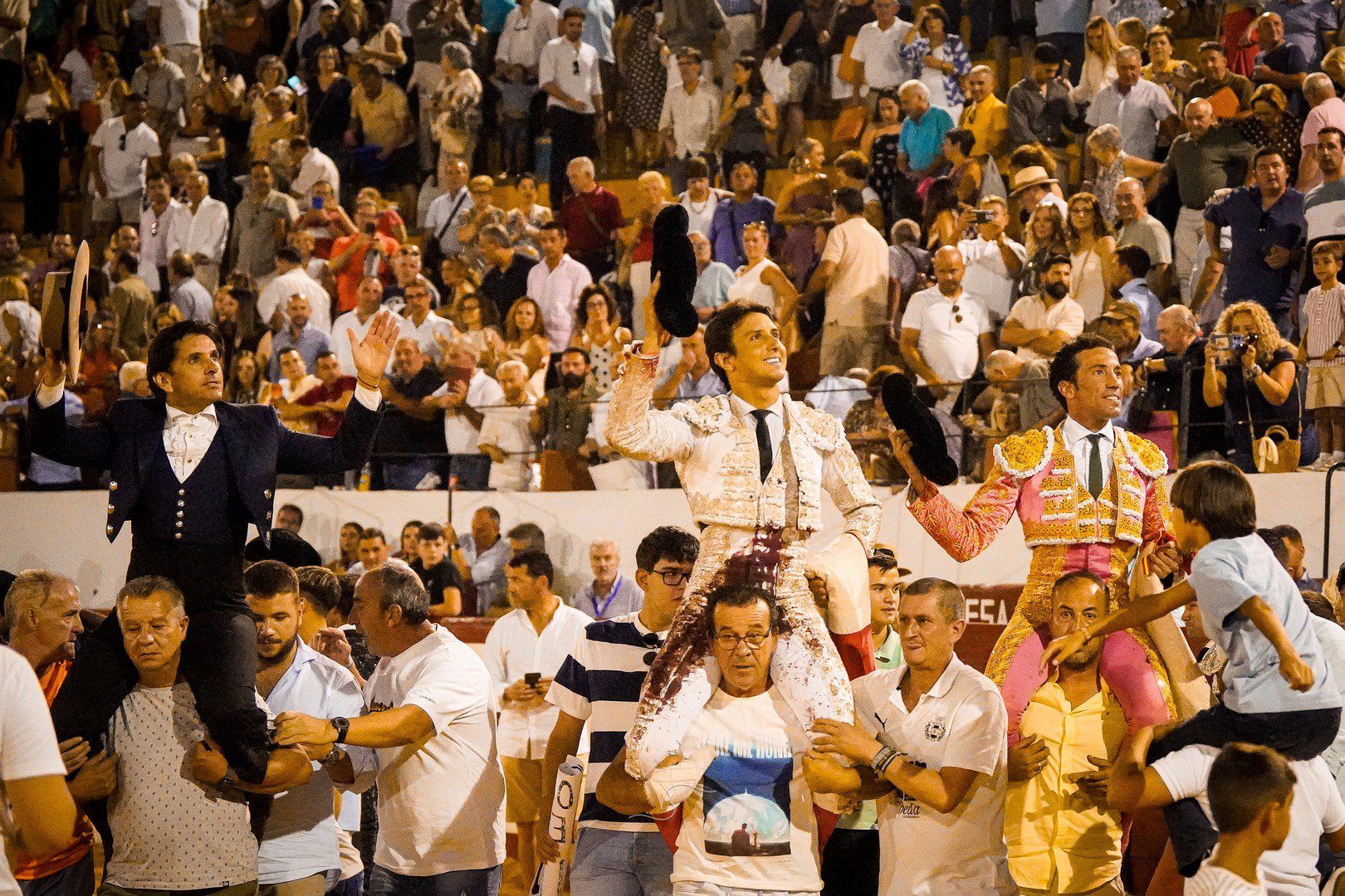 Ventura desata la apoteosis y Roca Rey y De Miranda completan una tarde grande en Villanueva del Arzobispo