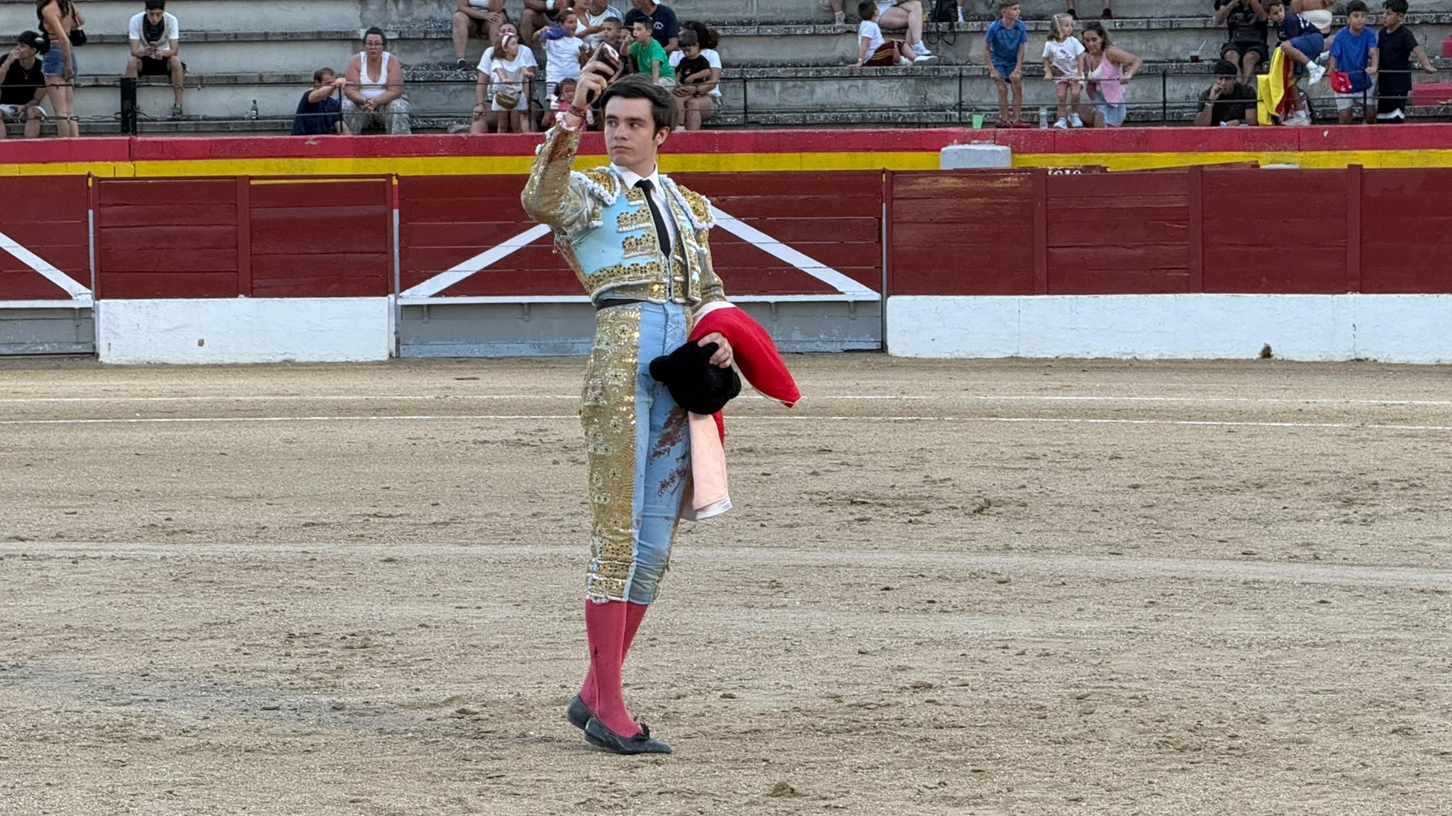 Mario Vilau marca la diferencia en una novillada de interés de Casa de los Toreros en El Casar