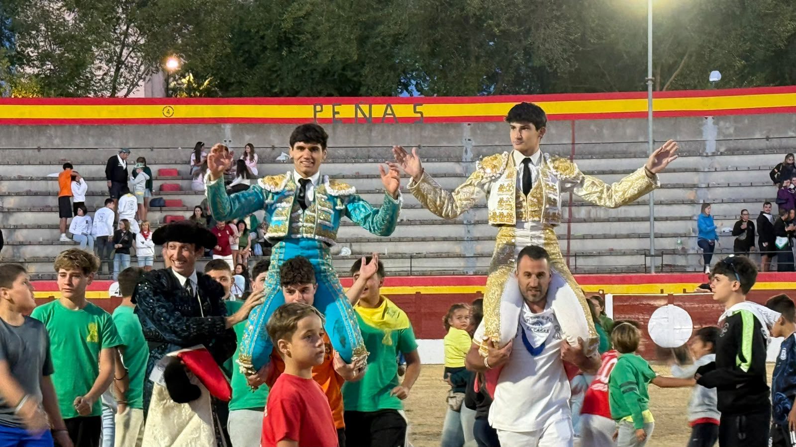 Cristian González y Torrijos ponen el broche triunfal a la Feria de El Casar