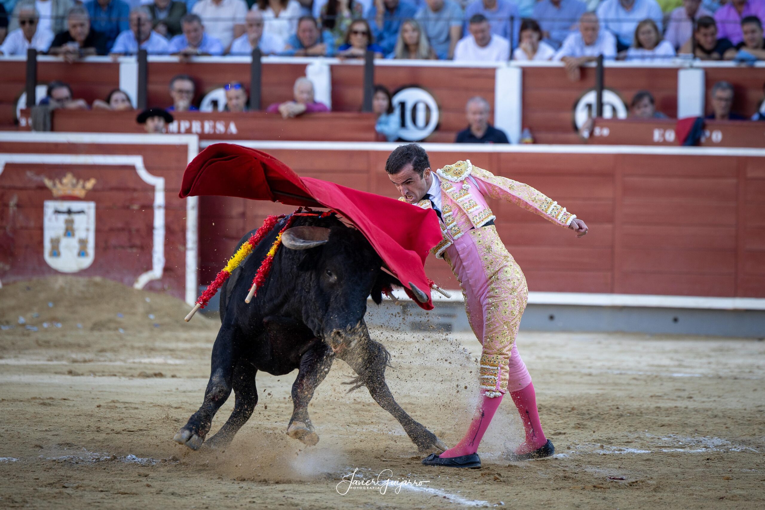Damián Castaño se impone al incómodo ‘Peinajóvenes’ sin encontrar premio