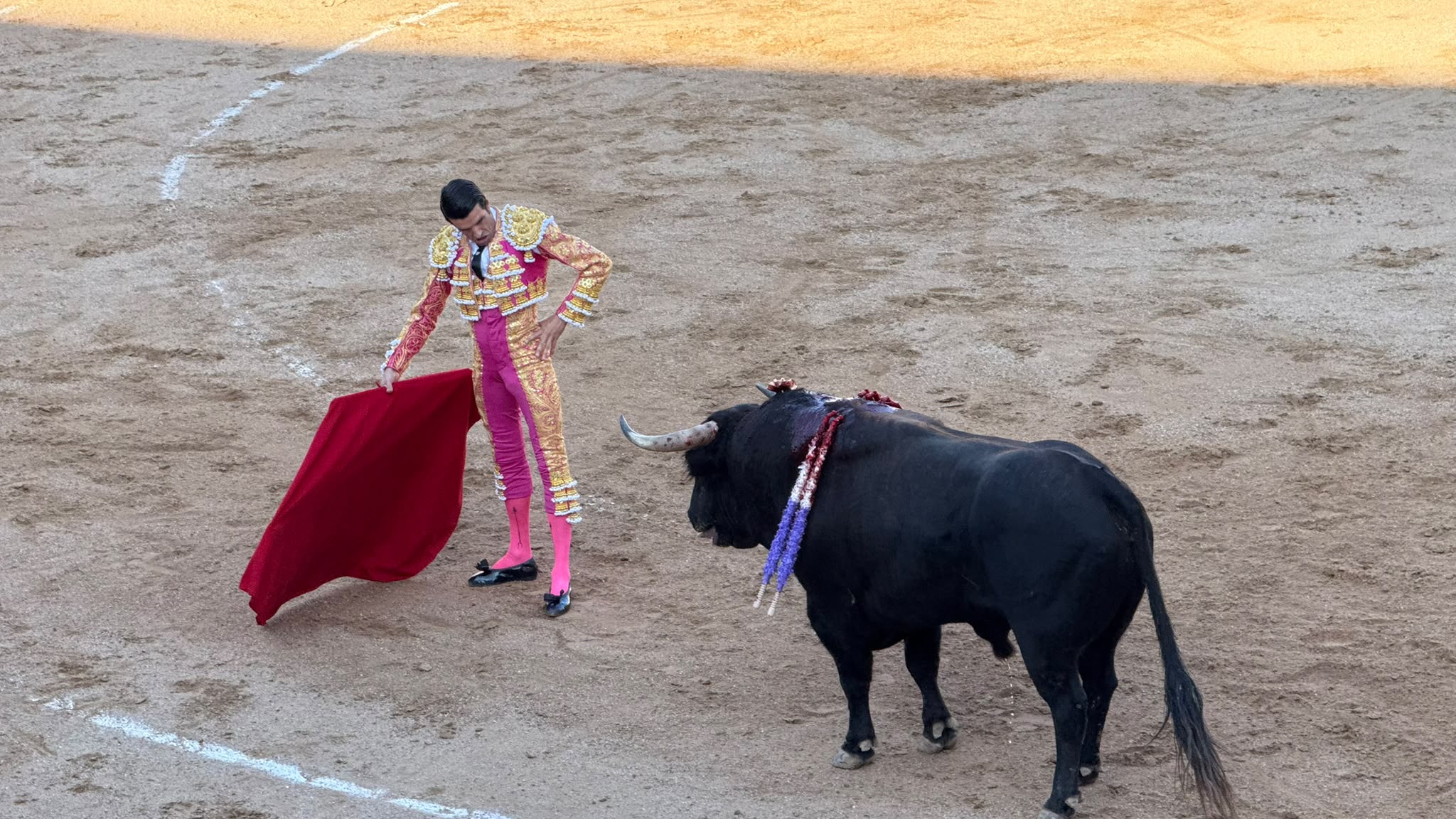 Emilio de Justo deja dos buenas tandas ante un ‘Mañanero’ sin fuerza