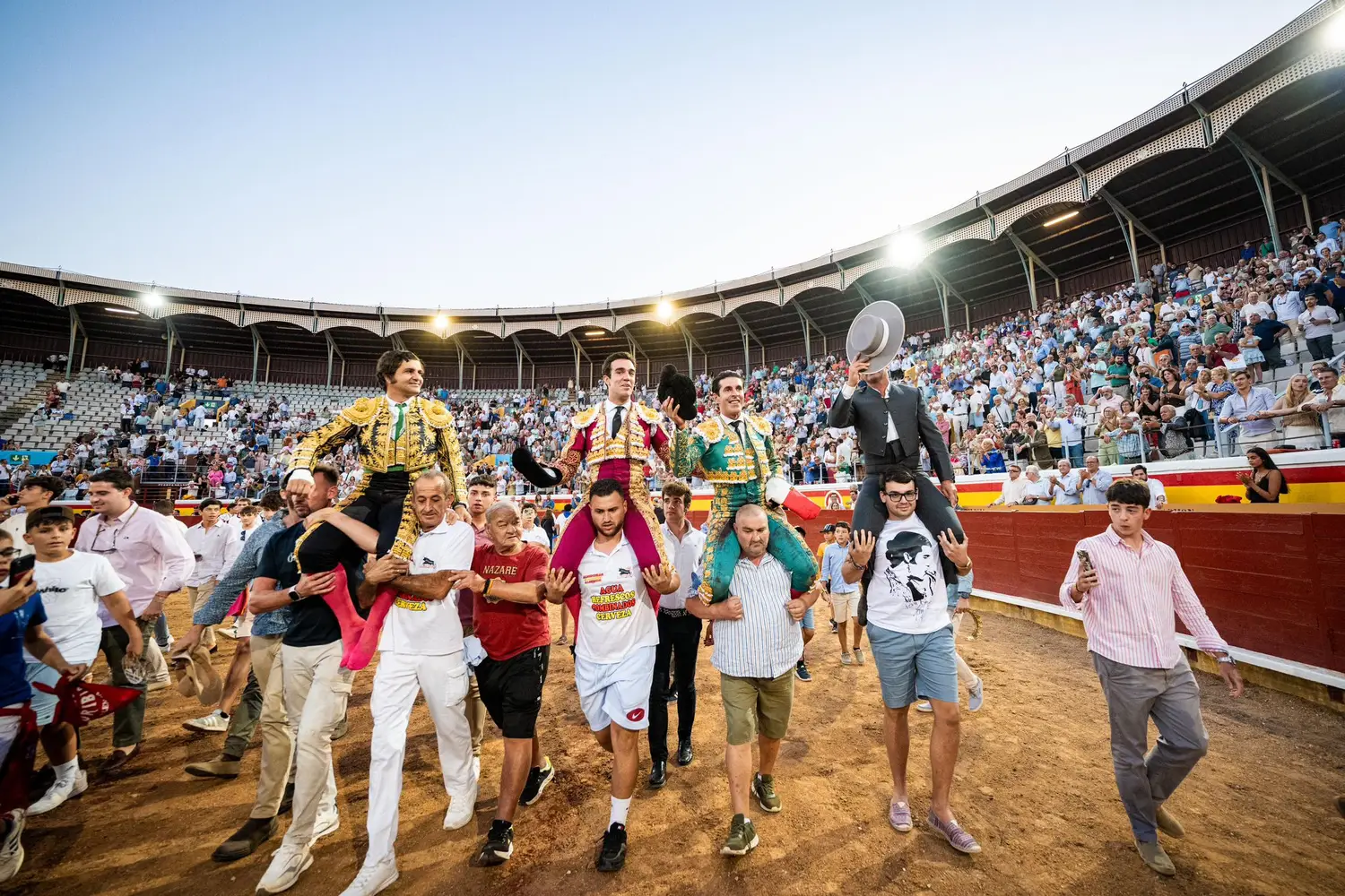Morante, Talavante y Rufo desatan una tarde grande de Cuvillo en Palencia