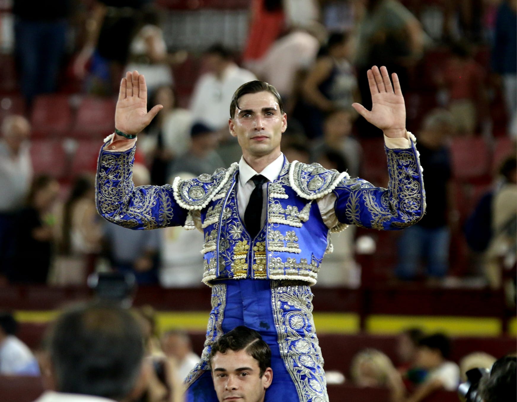 Parrita y ‘Orgulloso’ salvan la tarde en Murcia con un final de dos orejas