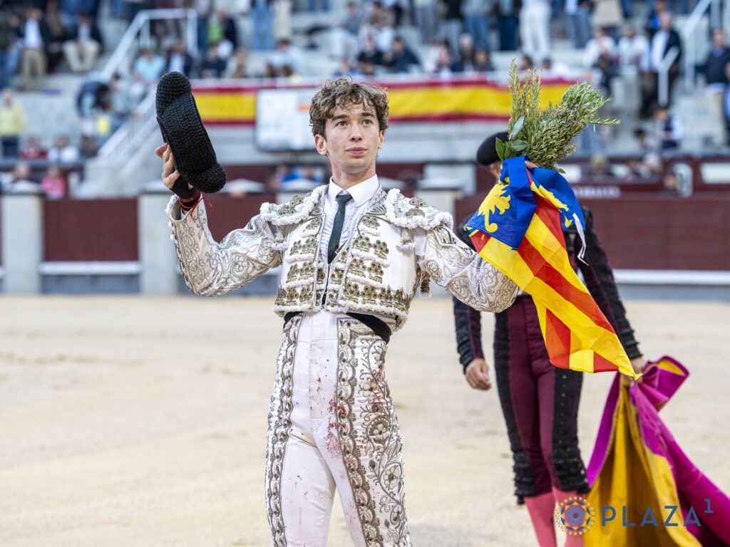Israel Guirao conquista el ‘Camino hacia Las Ventas’ tras cortar la única oreja de la final