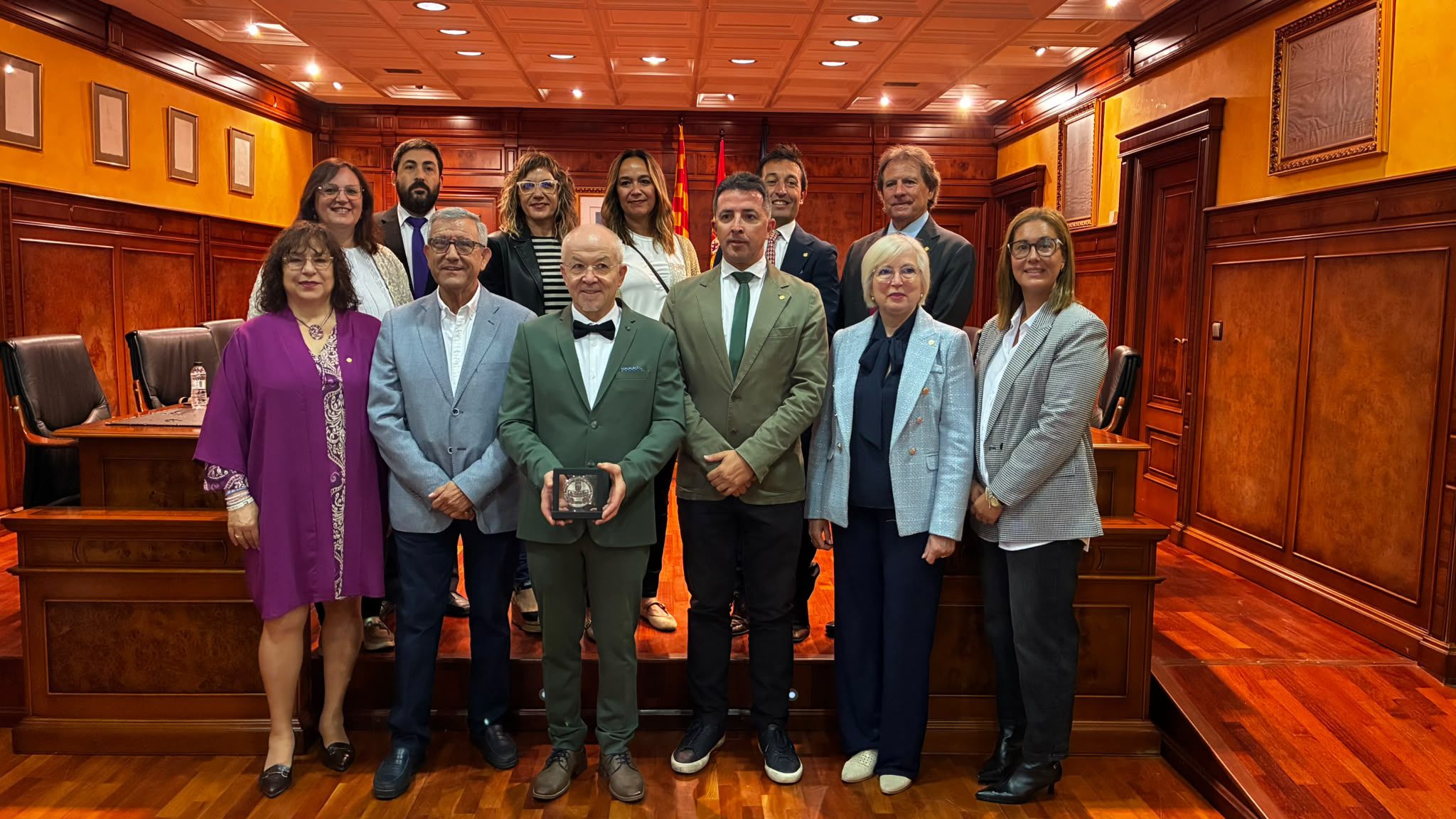 La Peña Taurina Calandina recibe la Medalla La Calandria por sus 50 años de historia