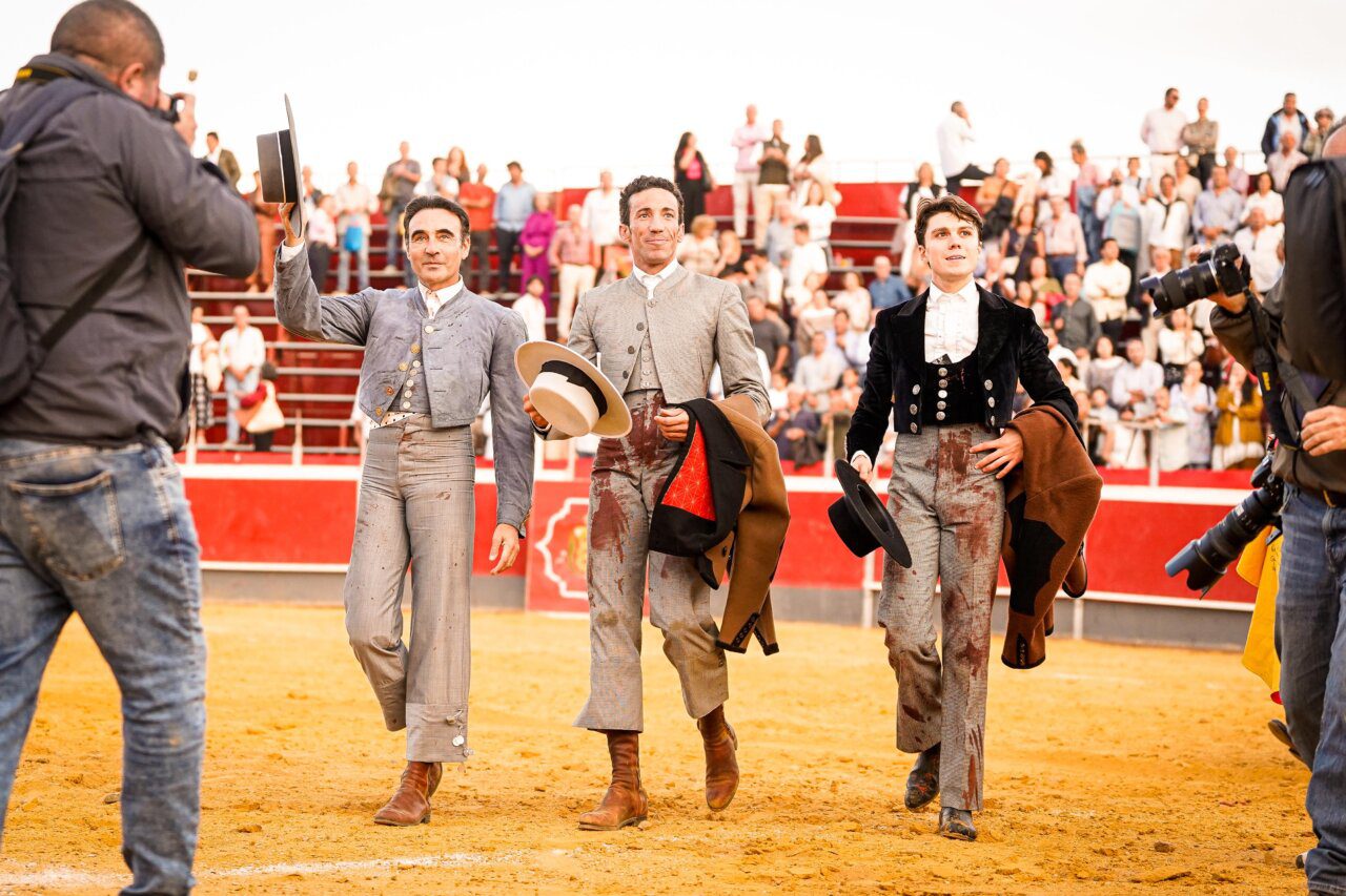 David de Miranda se da un homenaje grande en Trigueros junto al magisterio de Ponce