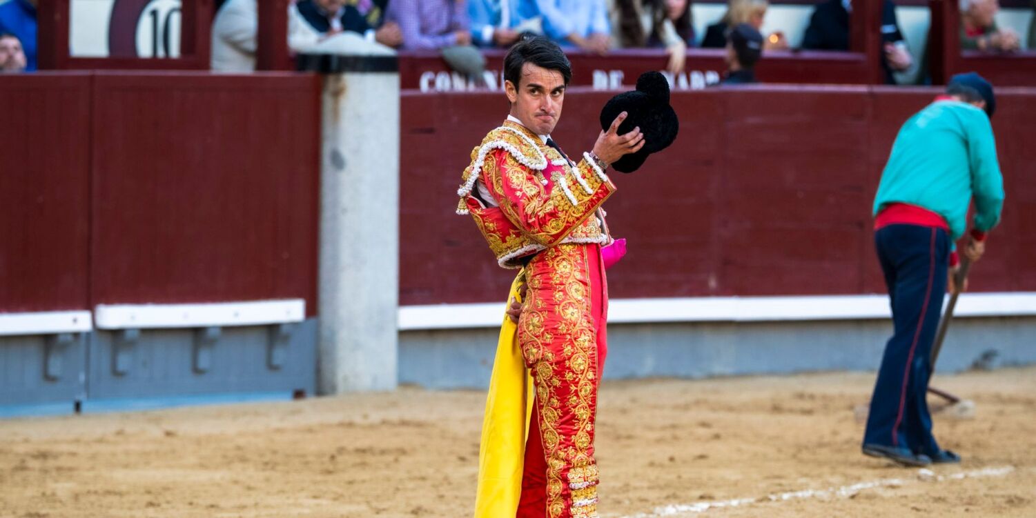 Aitor Fernández toreará mañana en Chinchón pese a sufrir una rotura muscular tras Las Ventas