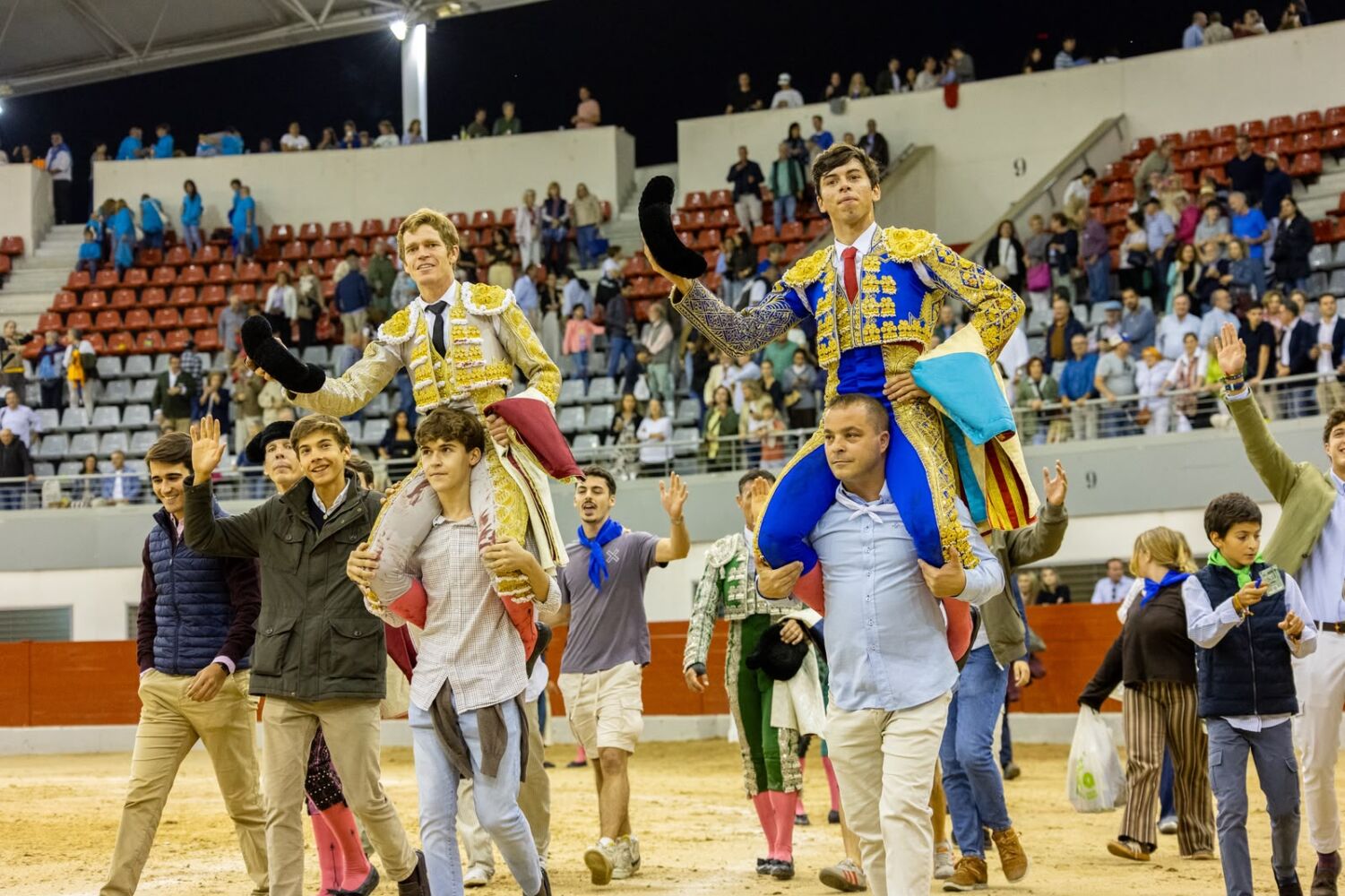 Borja Jiménez y Julio Méndez abren la Puerta Grande en una tarde de torería en Las Rozas