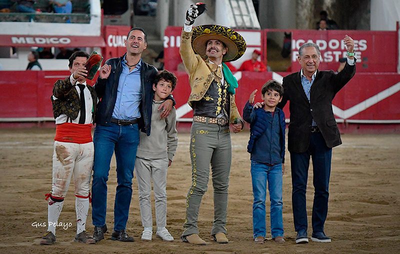 Emiliano Gamero corta la única oreja en una tarde de entrega en Guadalajara